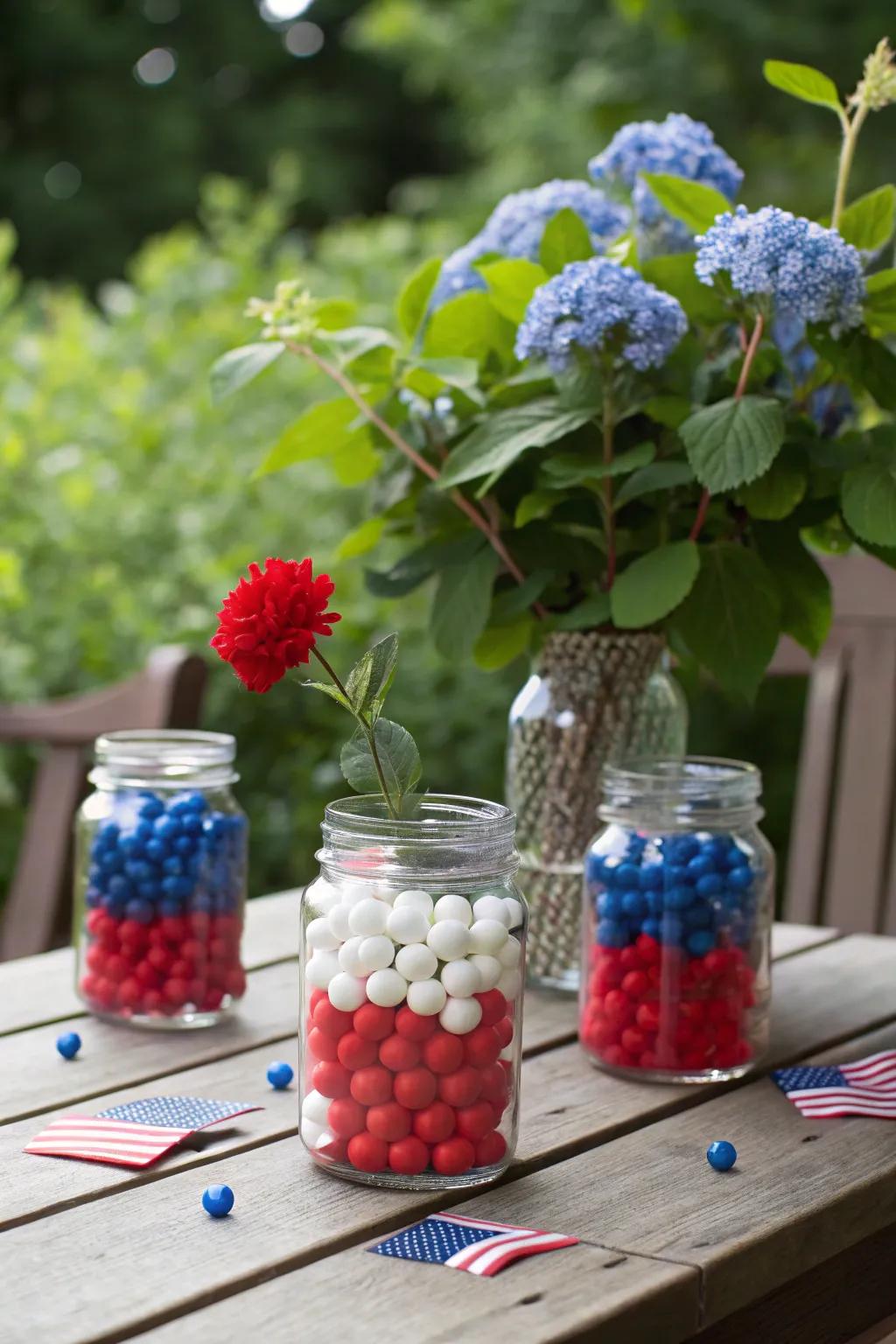 National holiday preserving container table pieces ideal for summer celebrations.