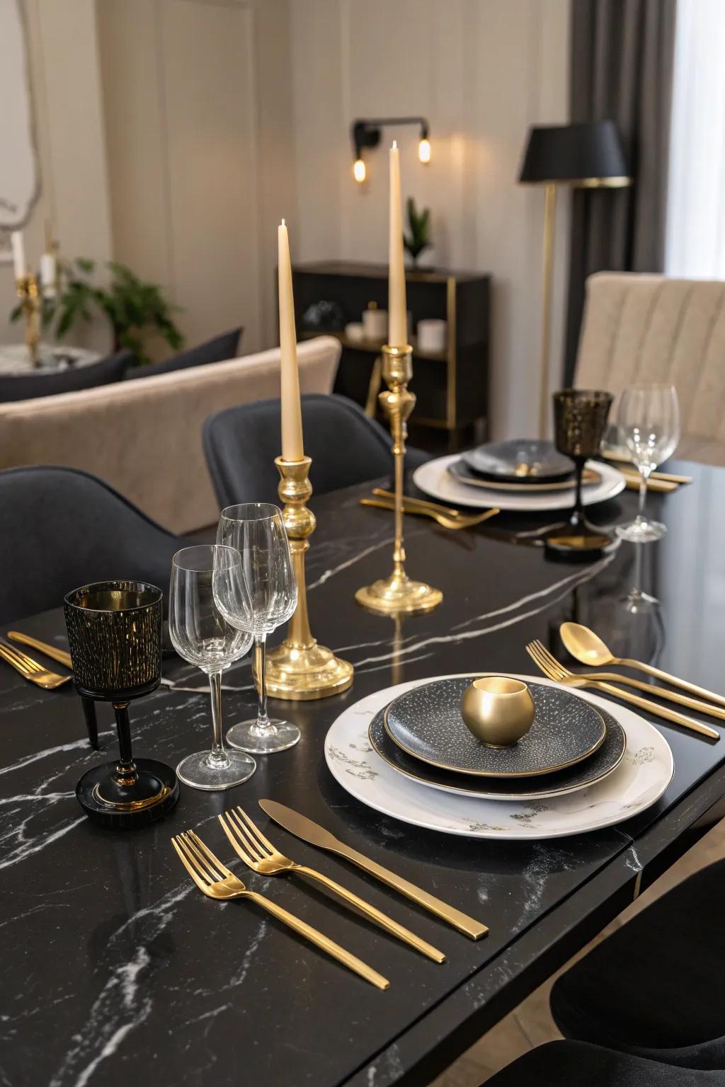 Black table arrangement featuring deluxe golden highlights.