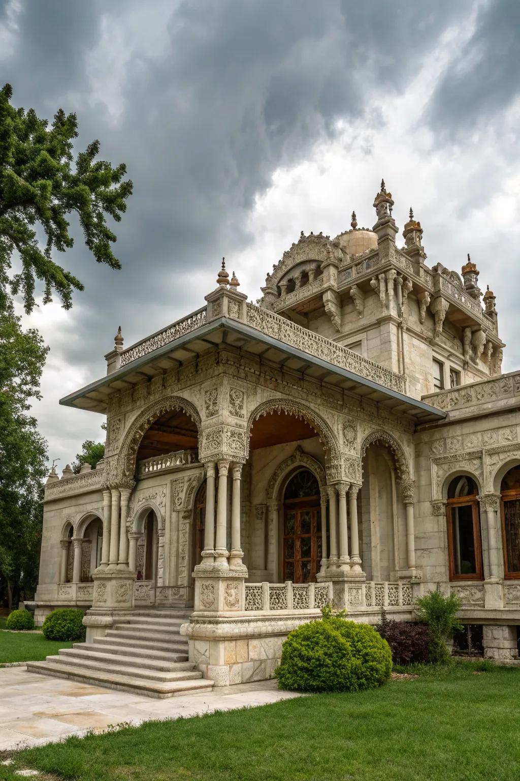 Royal elements adding a touch of grandeur