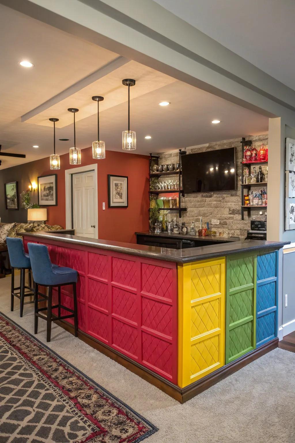 A striking and energetic bar atmosphere is produced by contrasting colors.