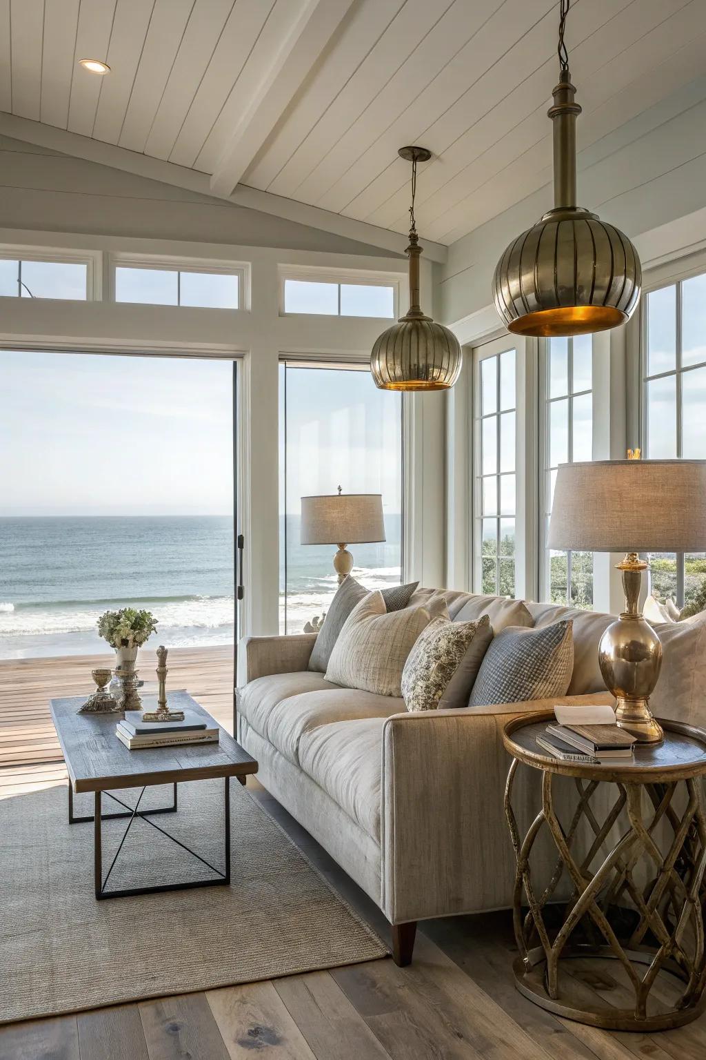 Metallic details introduce a hint of elegance.