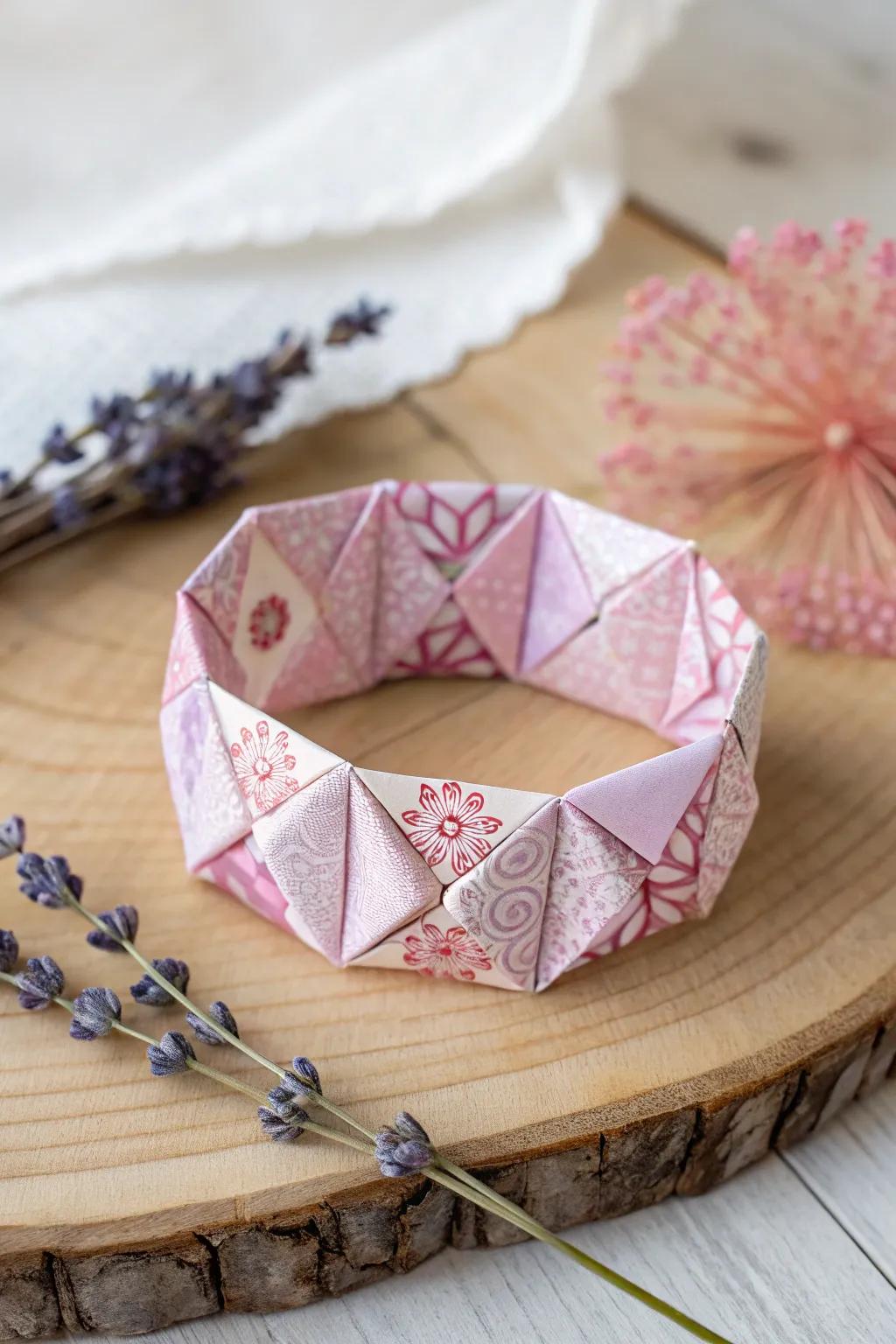 Transform paper into exquisite floral jewelry that embodies elegance and simplicity. #OrigamiArt #MinimalistBeauty