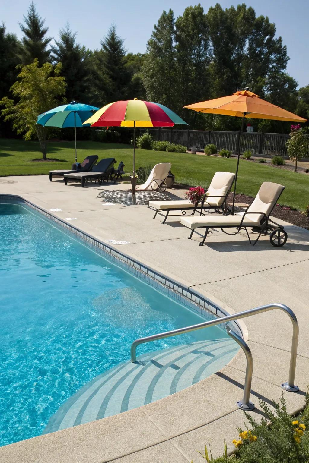 A relaxing shallow sunbed in a backyard pool.