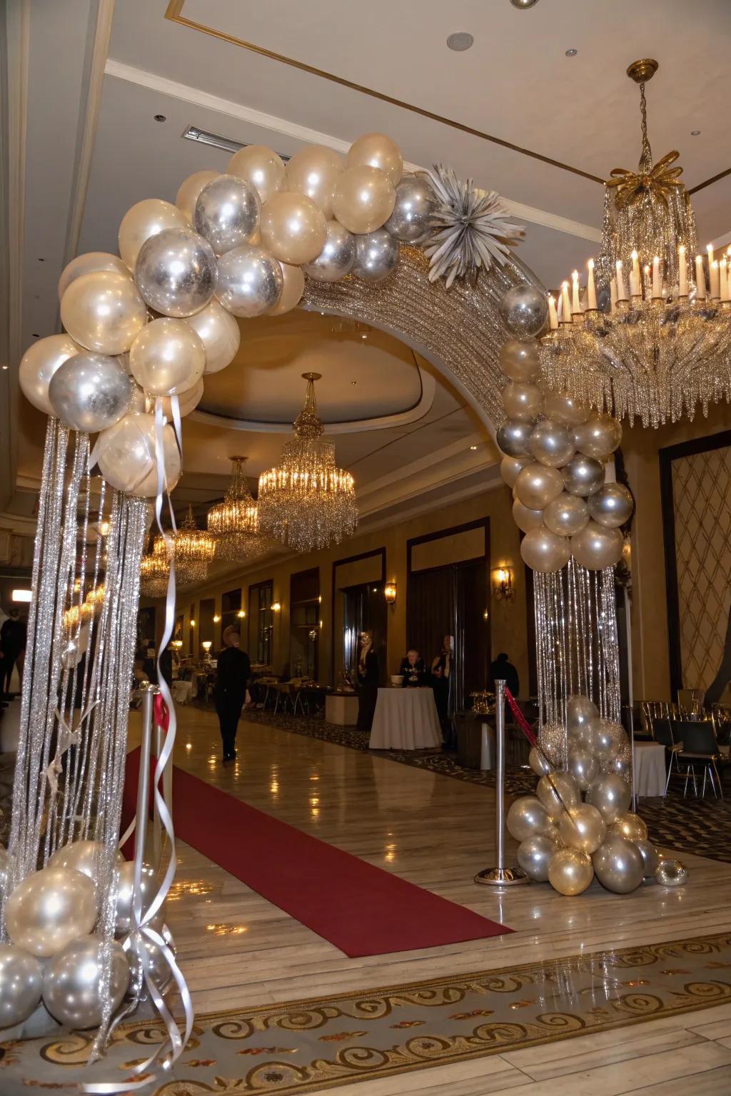 A metallic arch featuring gold and silver accents for a glamorous look.