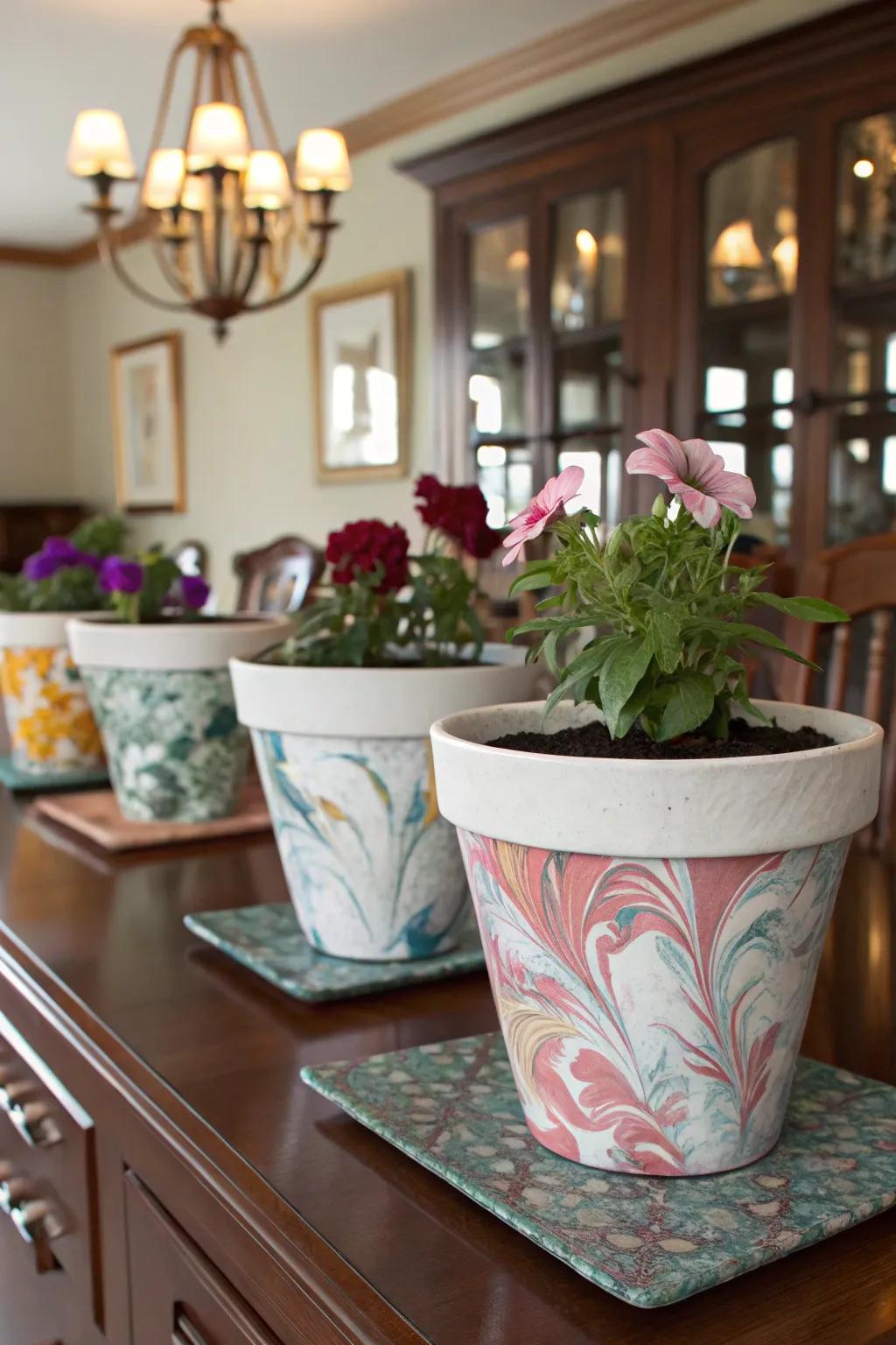 Fashion a sophisticated aesthetic through marbled floral receptacles.