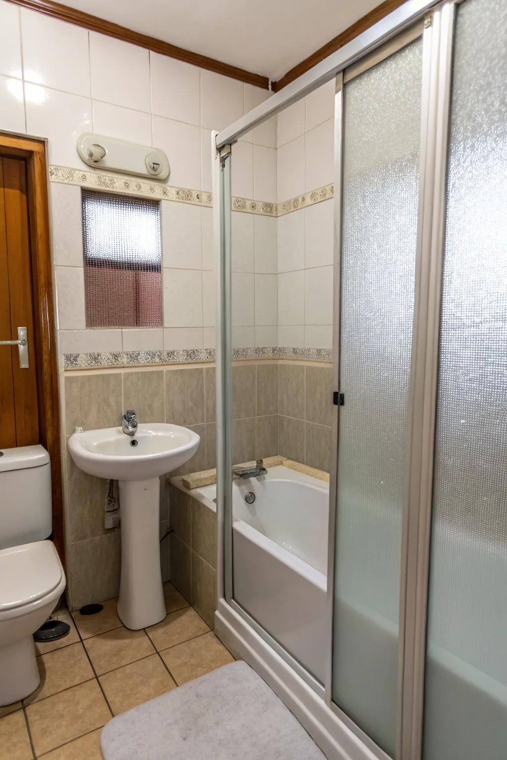 Shifting entryways optimize area and offer a sleek design.