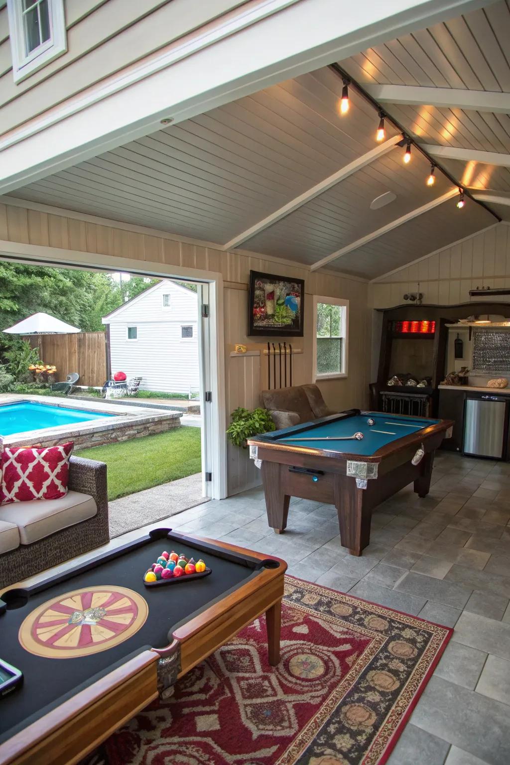 Diversion and involvement through a zone intended for avocations and pastimes.