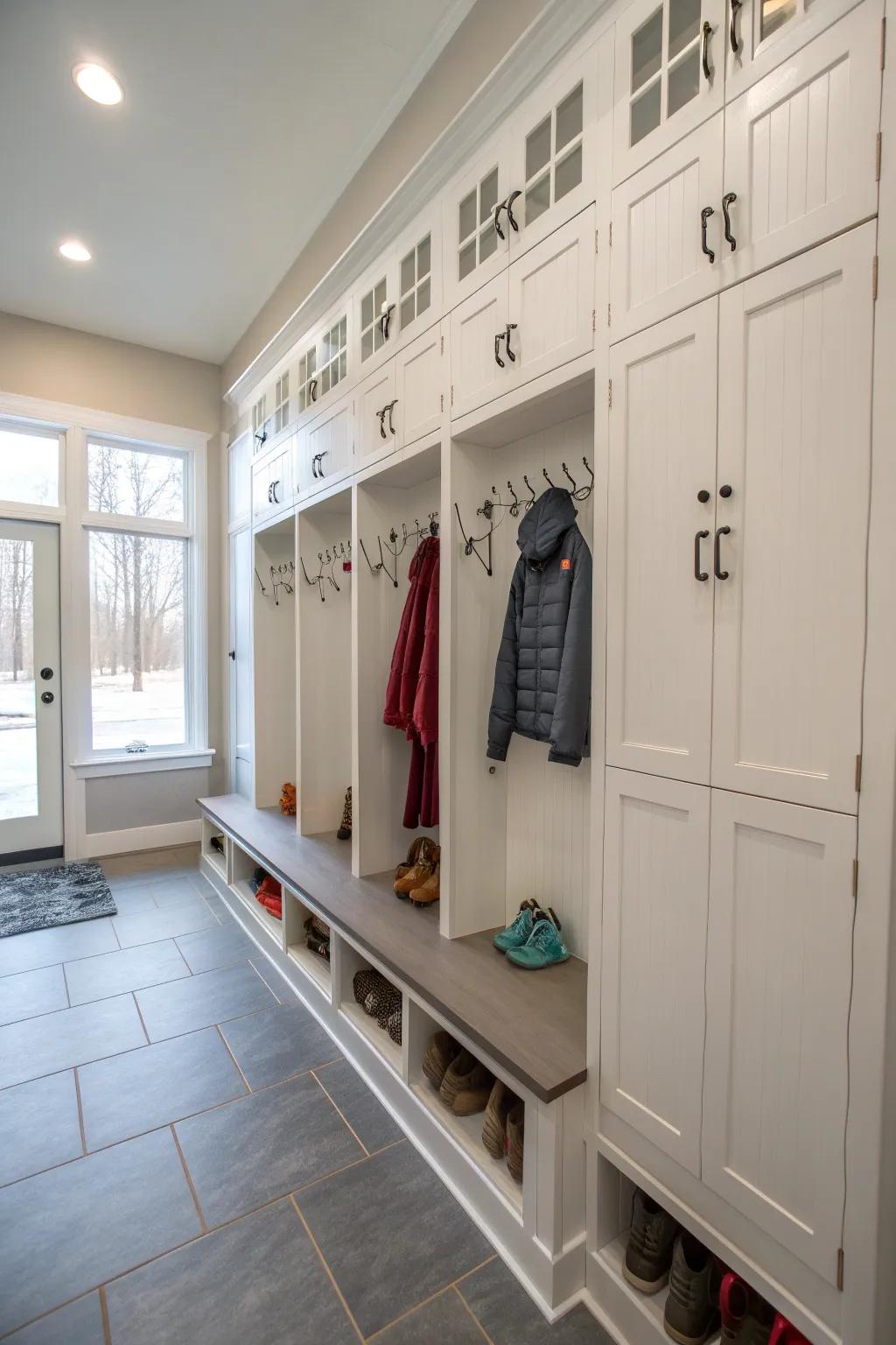 Adaptable lockers for personalized organization.
