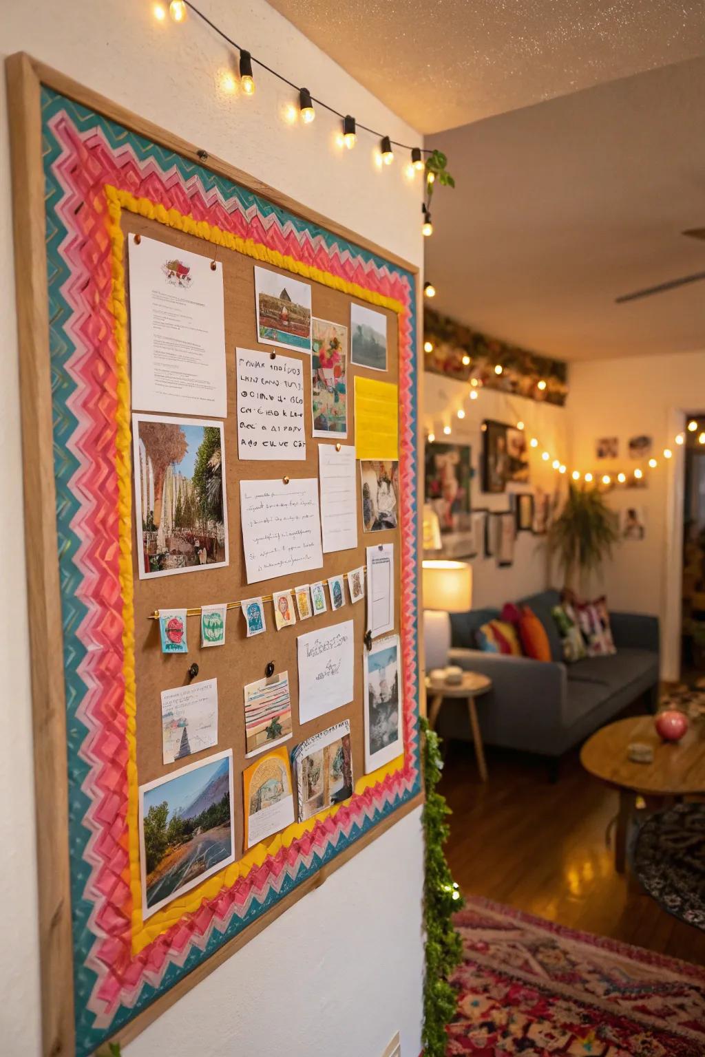 A radiant trim fashions a cohesive and refined aesthetic.