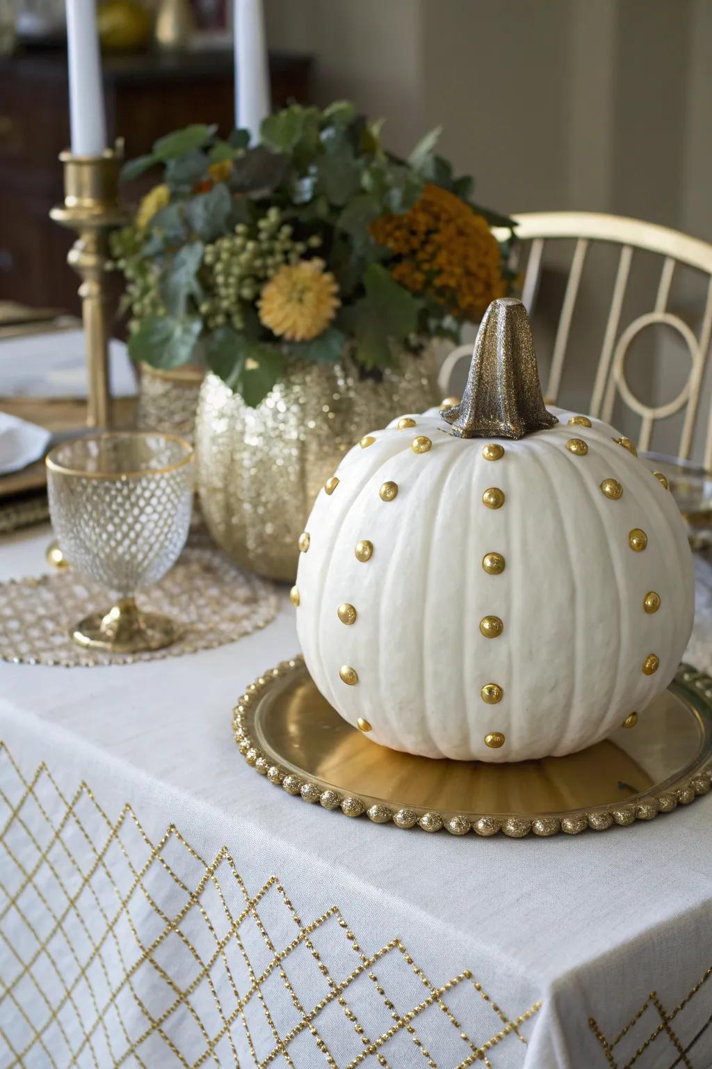 Fastened gourds usher a trace of splendor to your aesthetic.