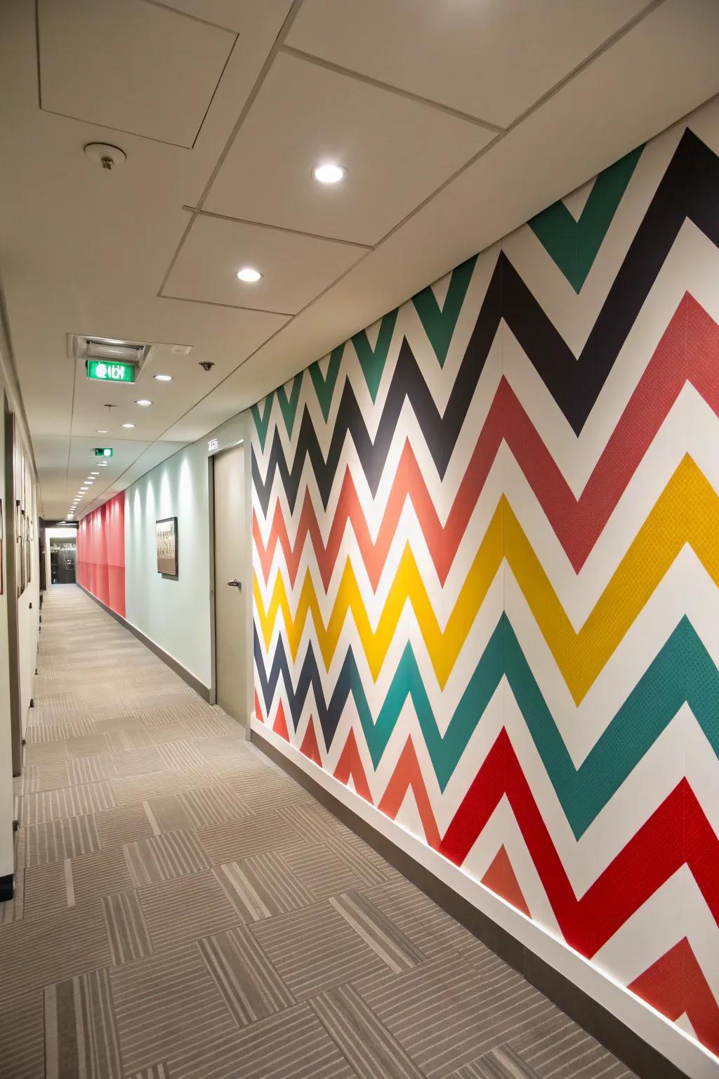 Zigzag patterns contribute a chic vibe to a hallway.