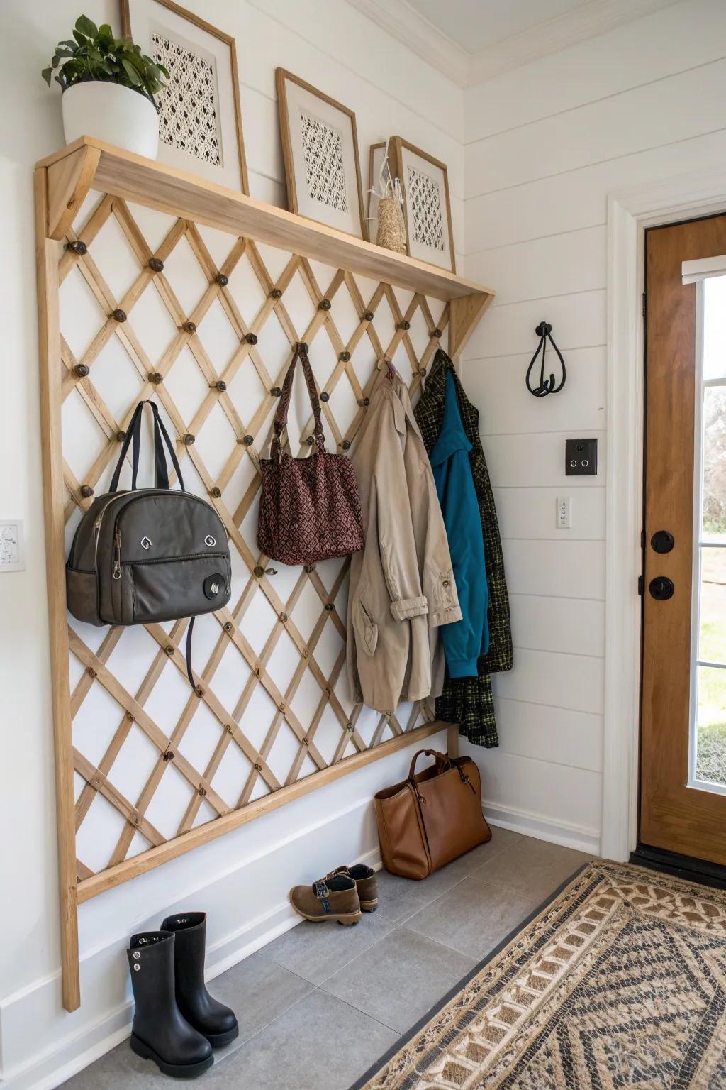 Lattice functioning as a systematized vestibule, keeping the area streamlined.