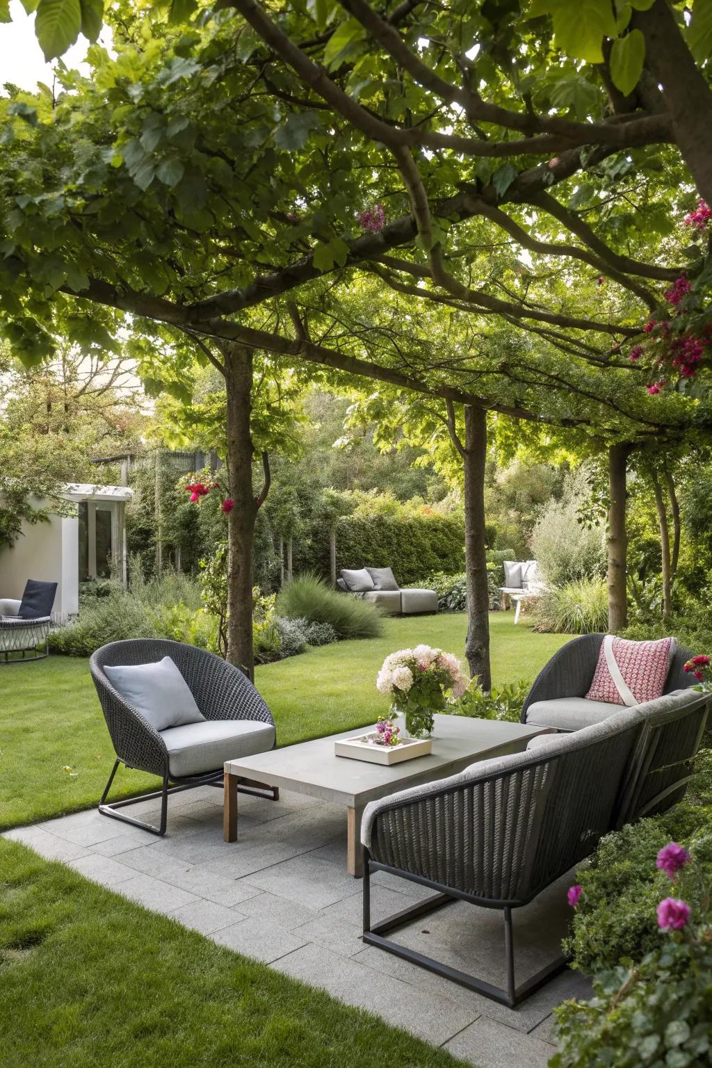 Contemporary furniture enriches your garden with elements of style and comfort.