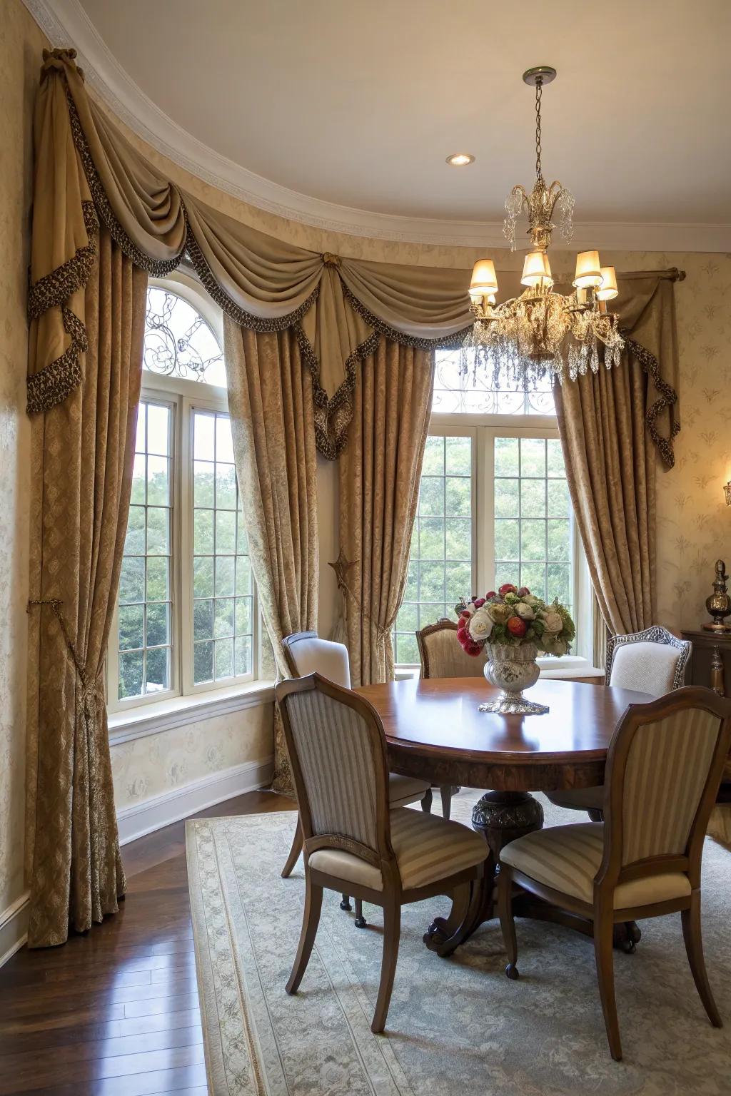 Classic valance window coverings bring Victorian elegance to this dining area.