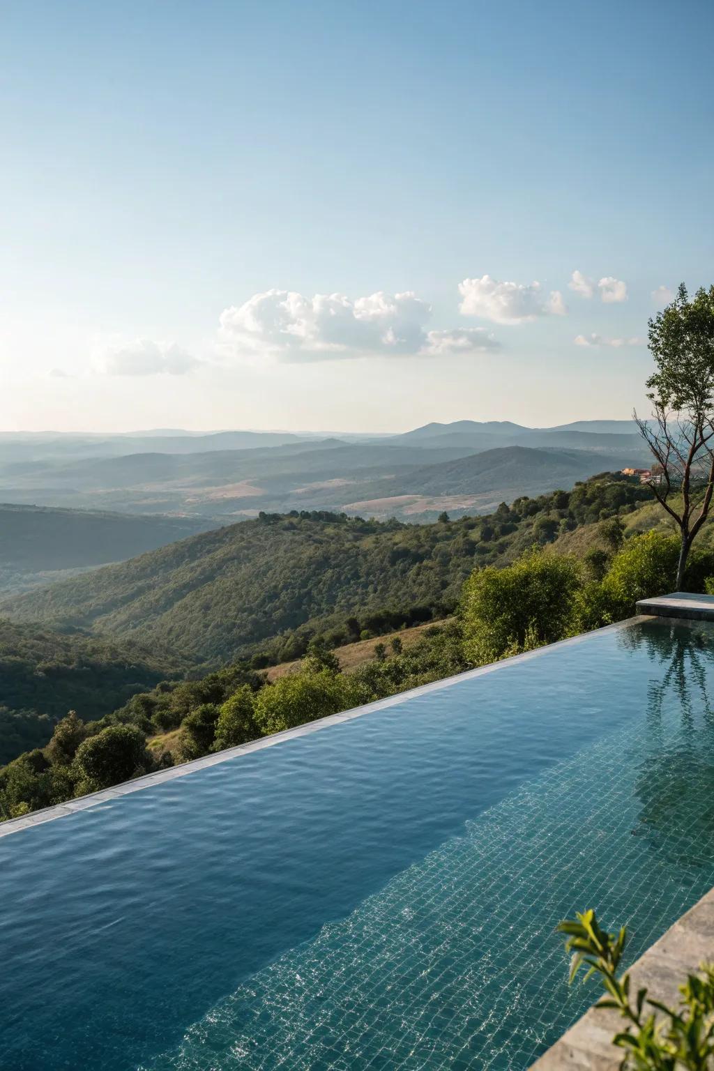 Vanishing borders produce a remarkable visual impact, uniting water with the horizon.