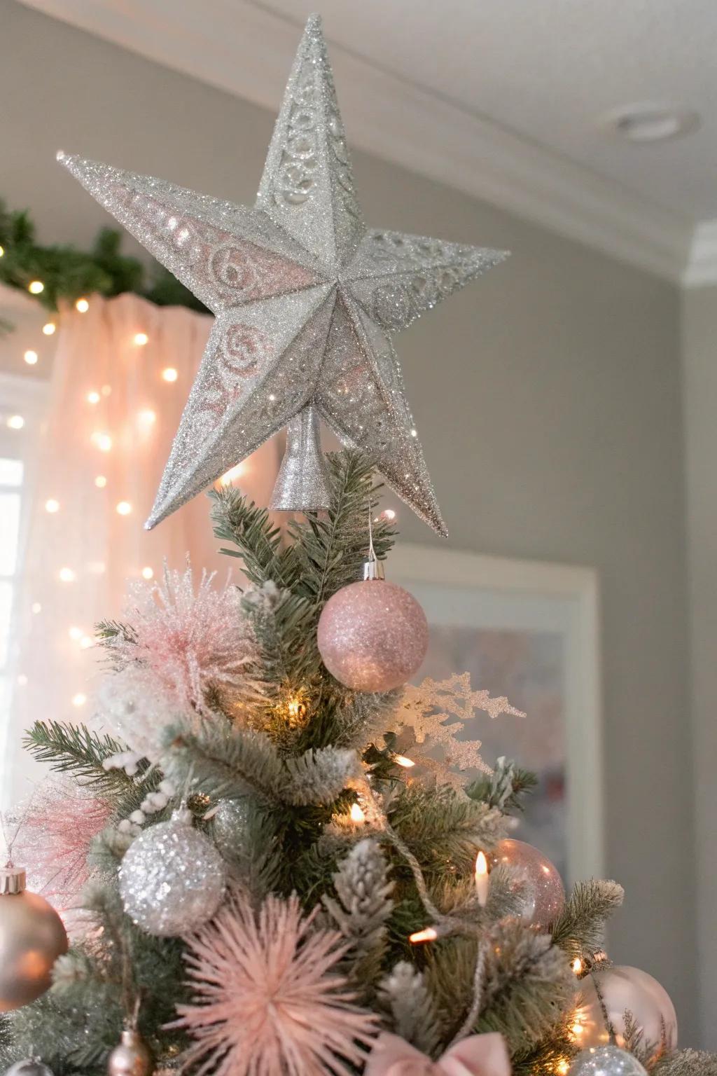 A silver star crest completes the refined aesthetic.