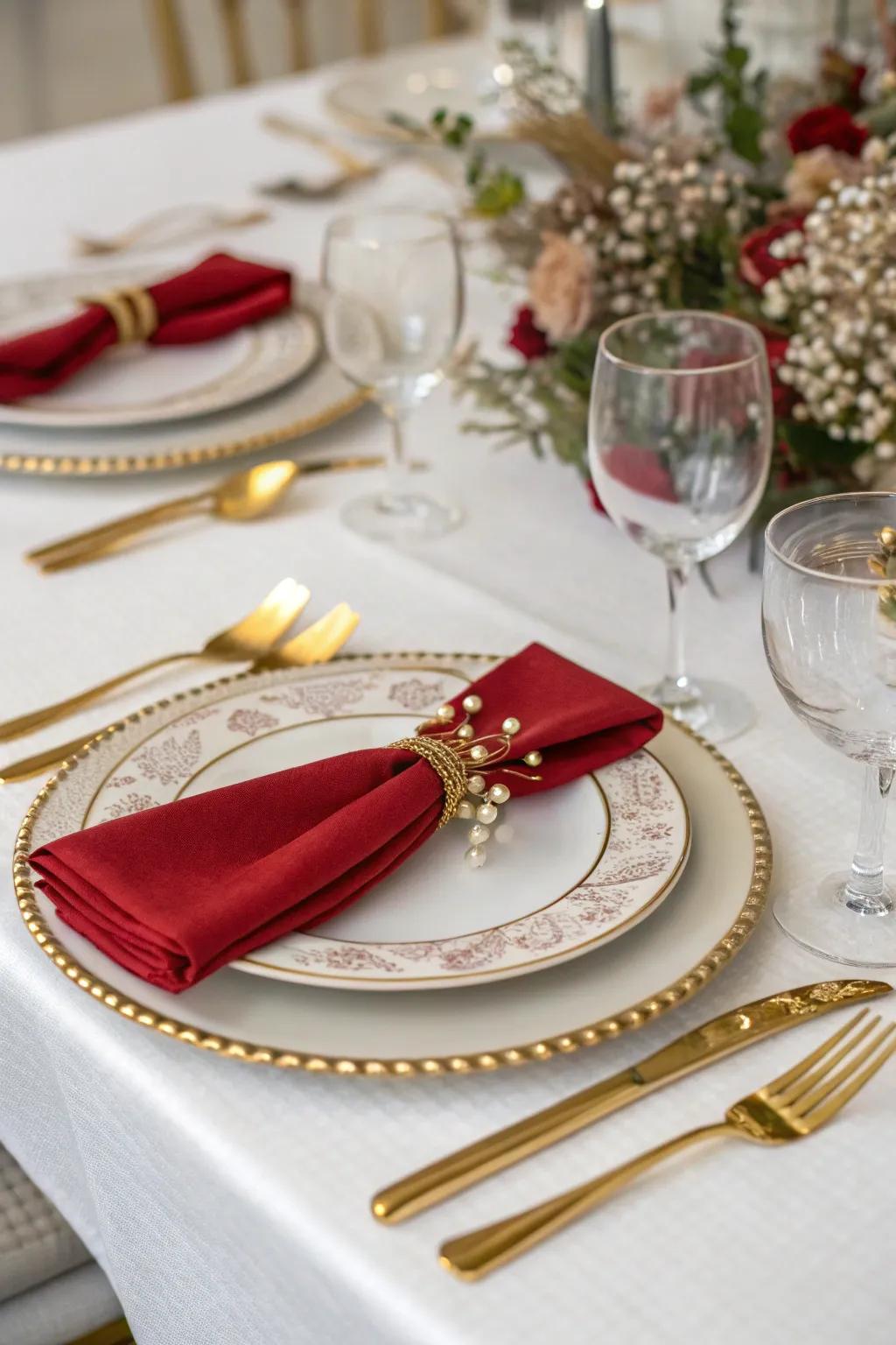 A lavish table arrangement with classic refinement.