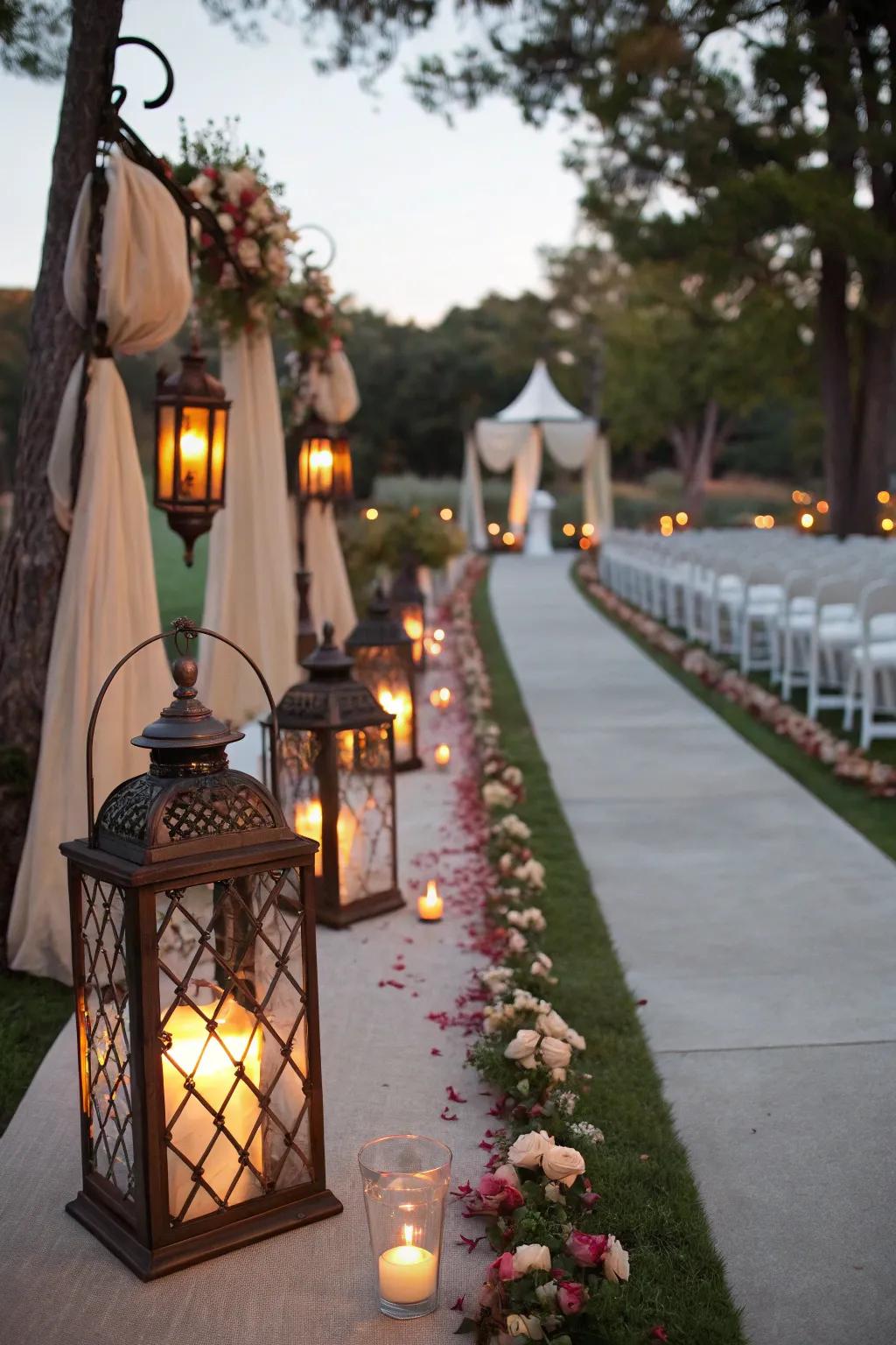 Lanterns engender a comfortable and romantic atmosphere for your aisle.