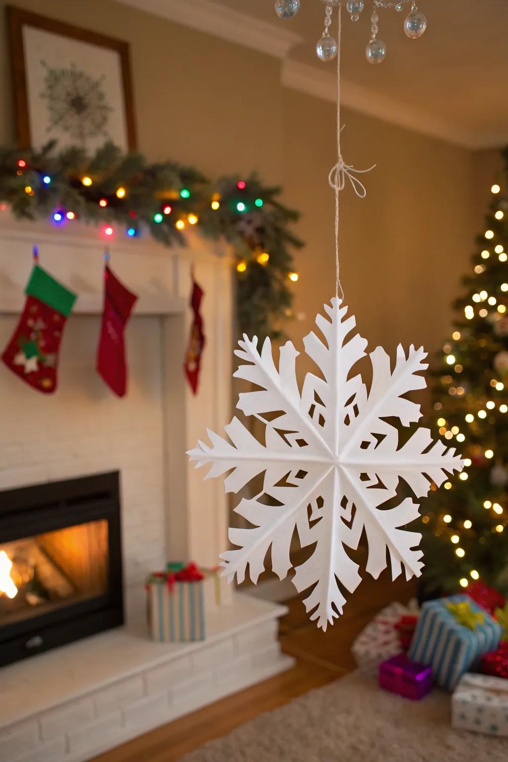 Enhance the depth of your festive decorations with three-dimensional snowflakes.