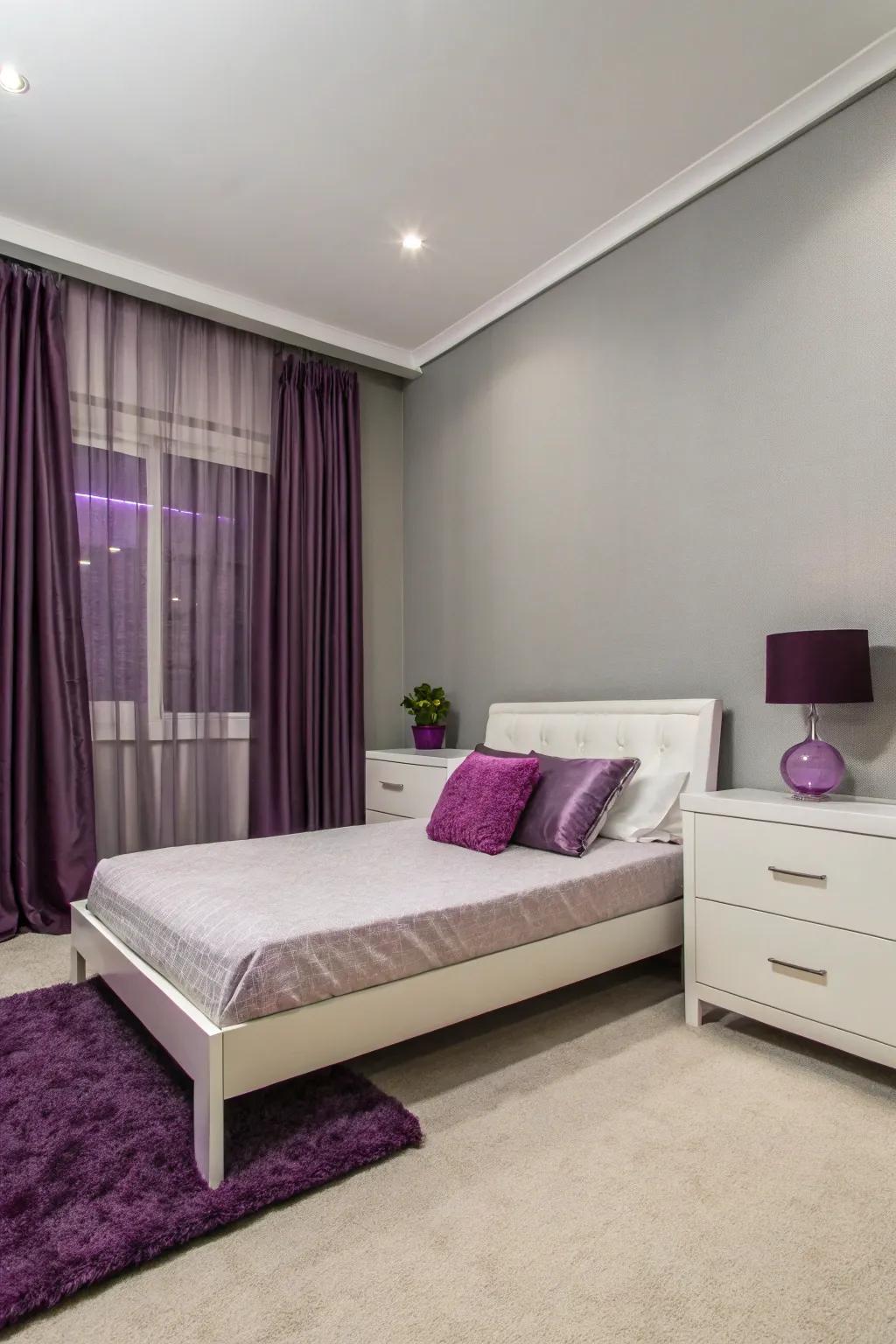 Contemporary aligns with violet elegance.