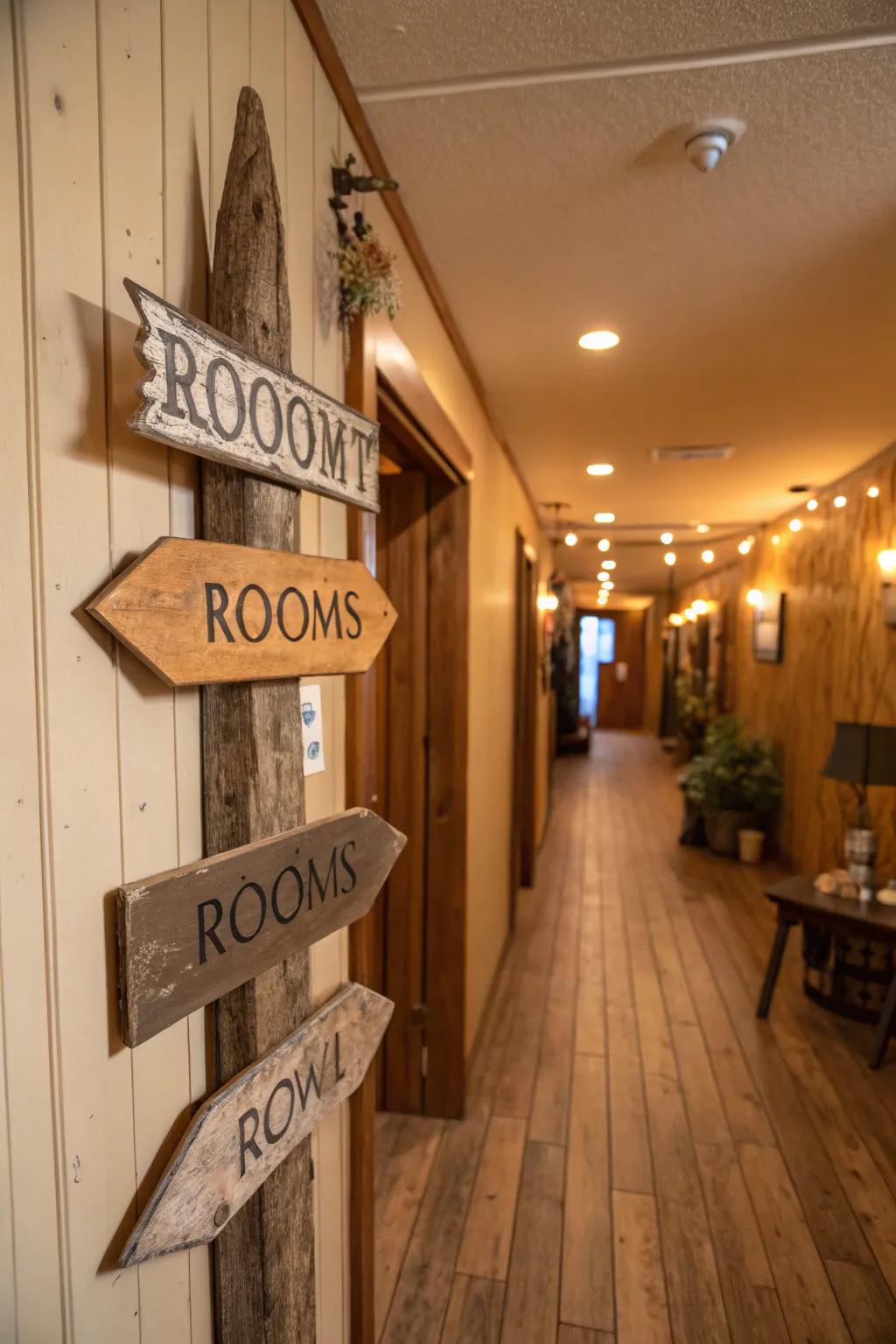 Enchant your visitors with country-style arrow markers.