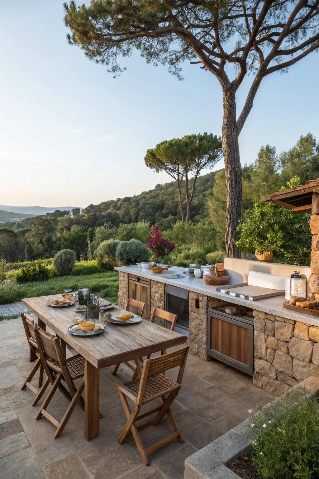 Lush foliage envelops this welcoming outdoor kitchen, crafting a serene getaway.