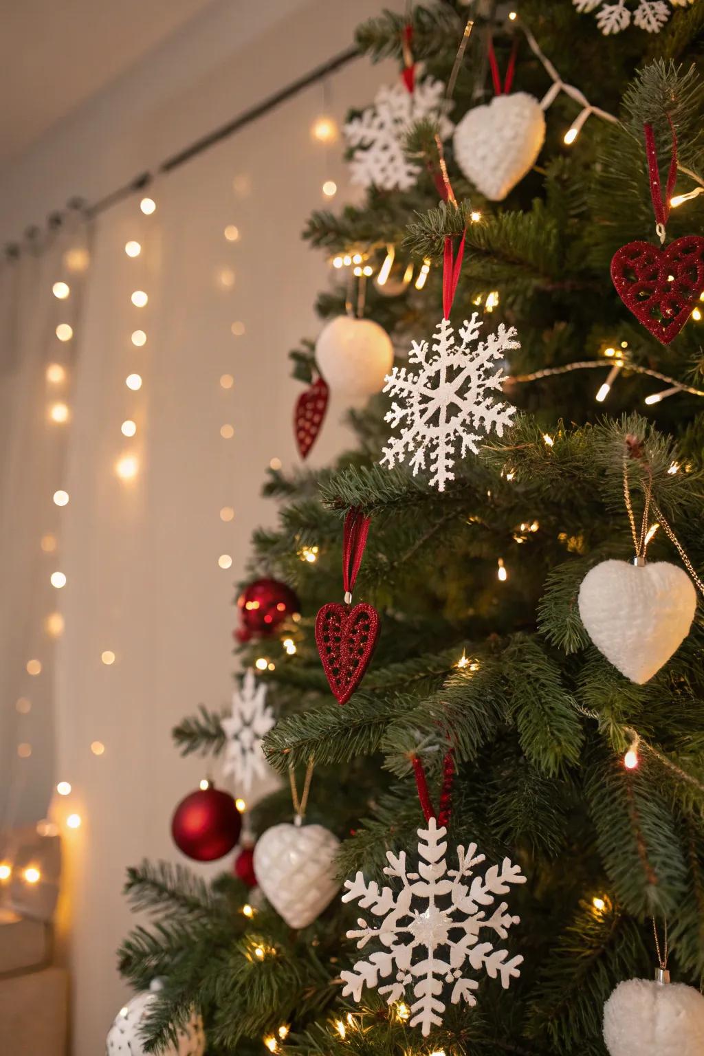 Celebrate both seasons through a fusion of Yuletide and Valentine's elements.