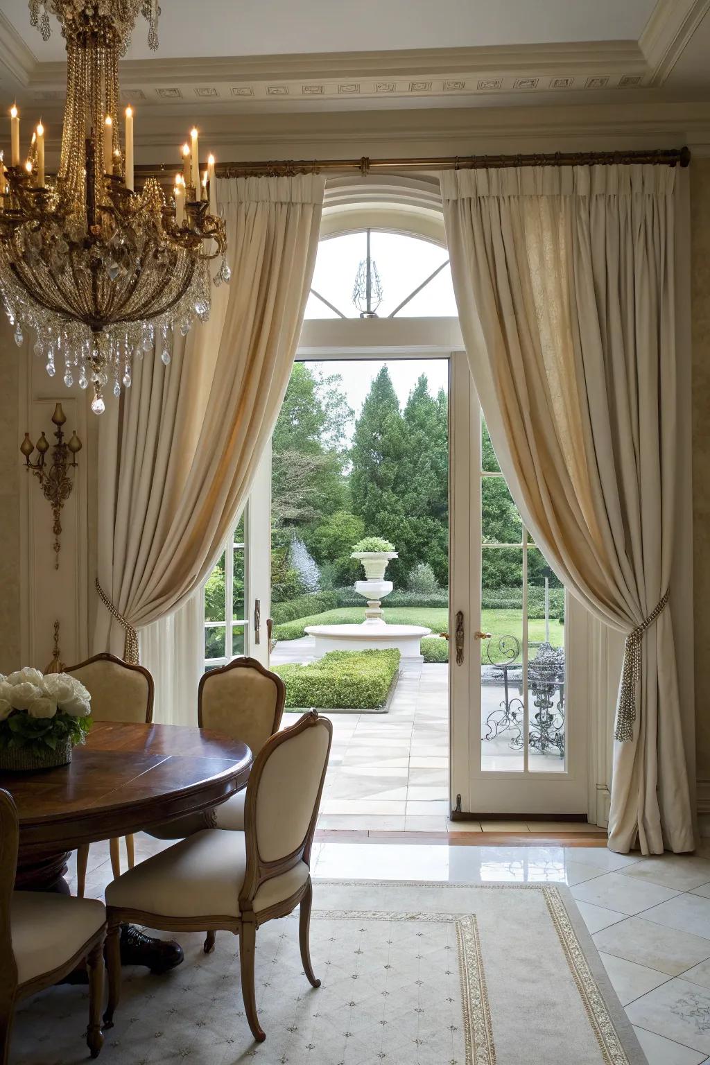 Sophisticated drapes enhance dining area aesthetics.