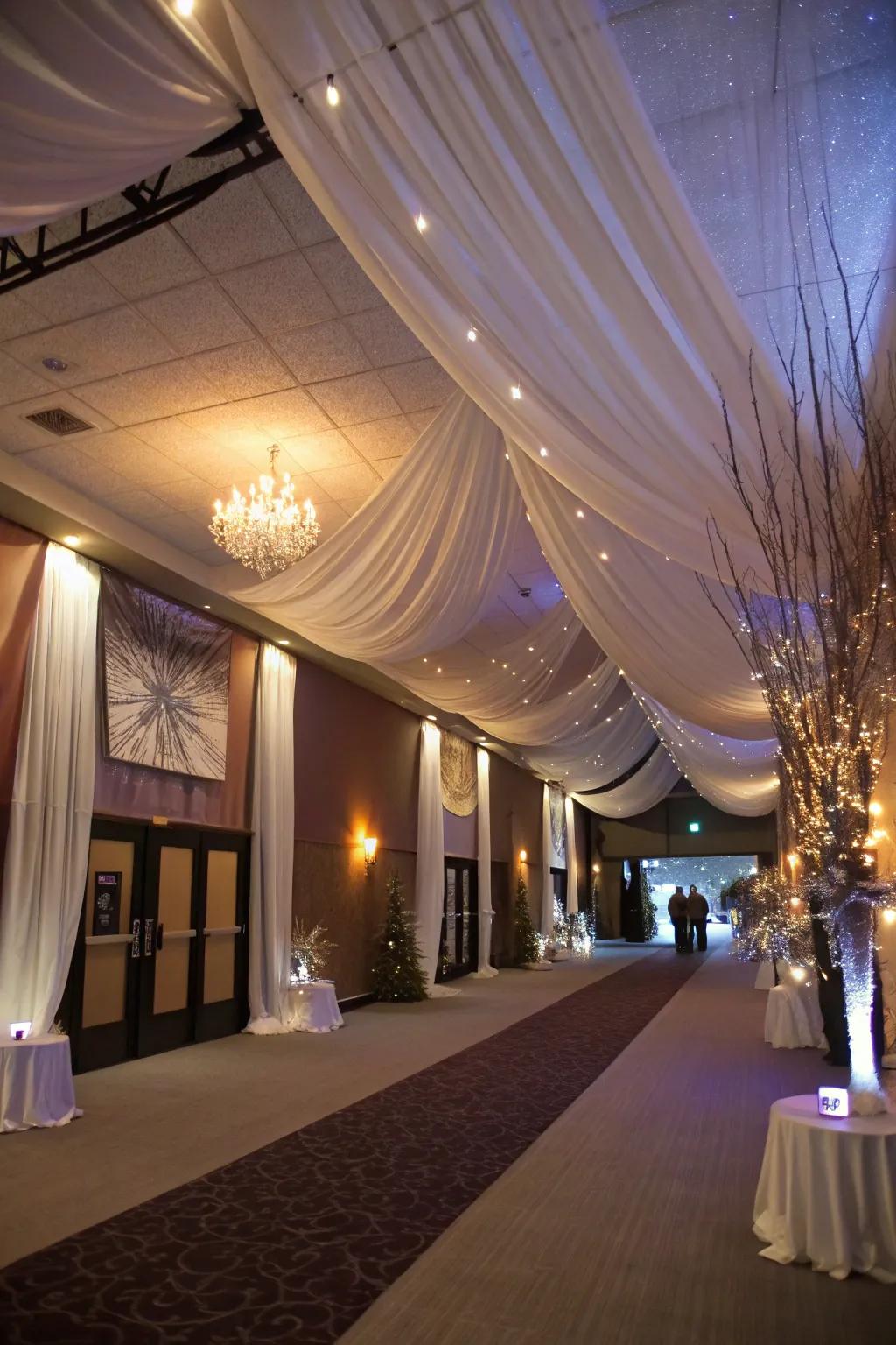 Elegant draping transforms your place into an elegant space.