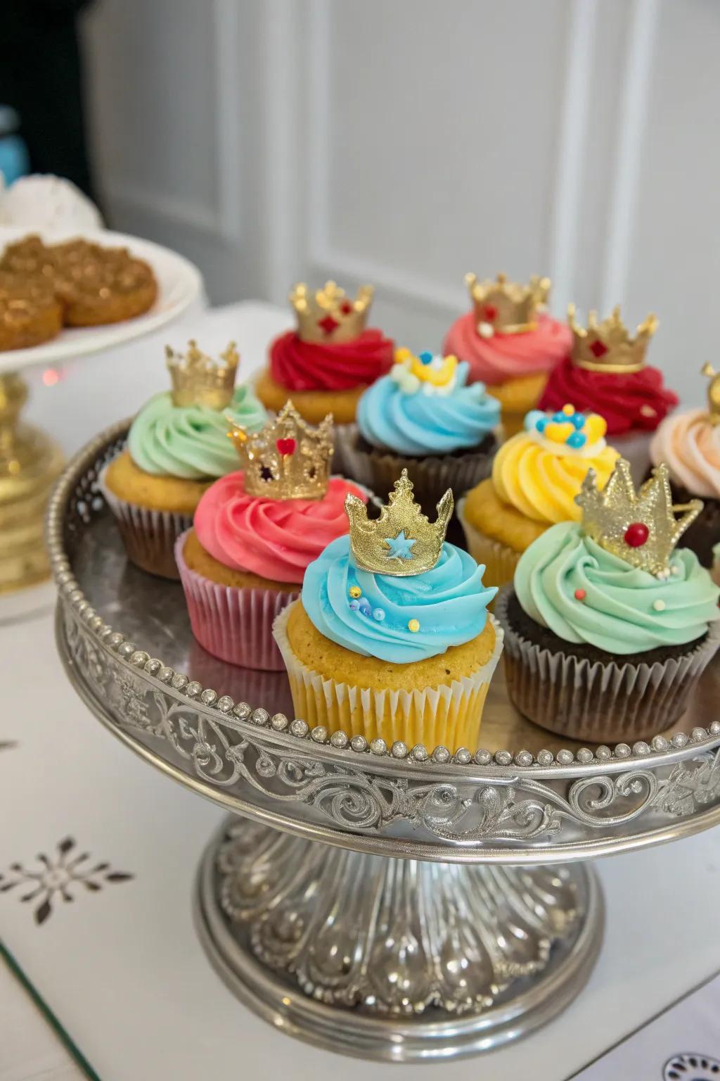 Imperial frosting crown cupcakes befitting a diminutive prince.
