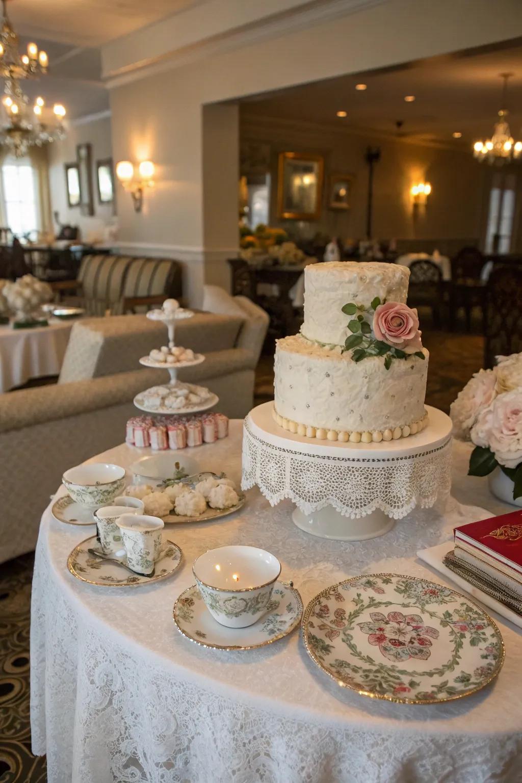 A cake display featuring vintage components, radiating enduring elegance and allure.